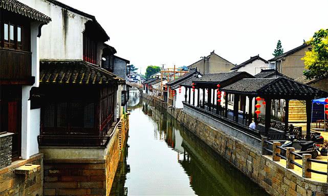 逃出安逸小乡村